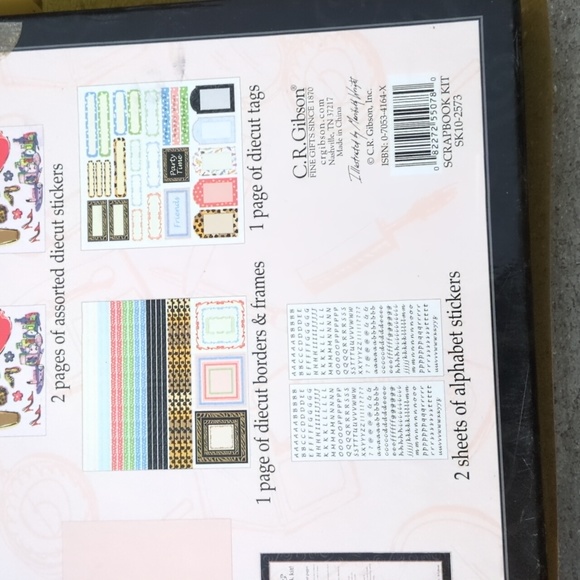 NWT Set of 2 C.R. Gibson Girls Night Out Scrapbook Kit - Picture 9 of 12